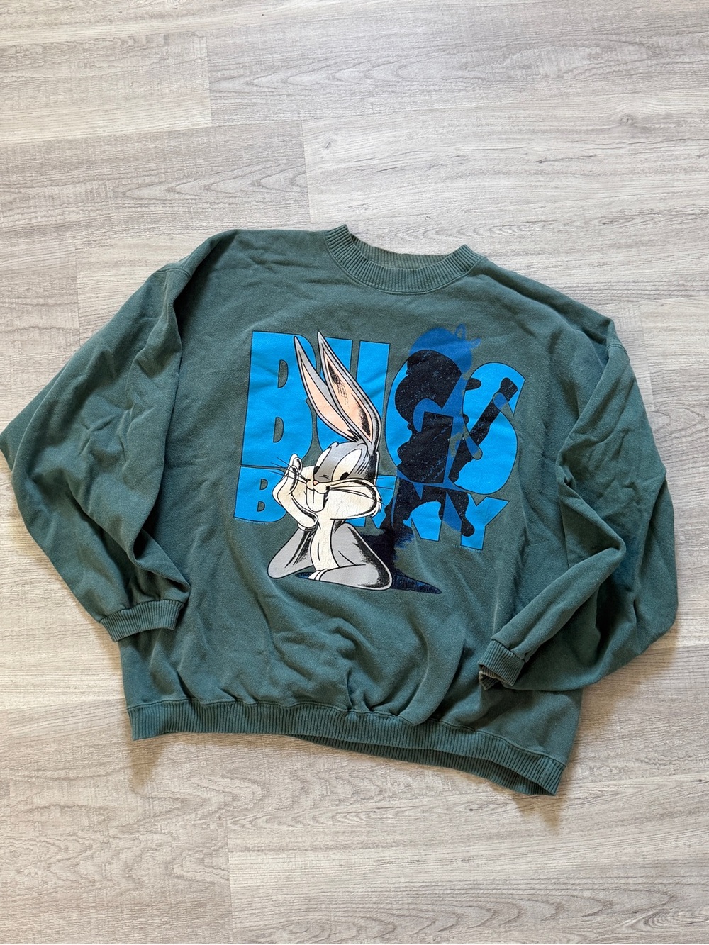 Vintage 1994 Bugs Bunny & Elmer Fudd Looney Tunes Big Graphic Crewneck